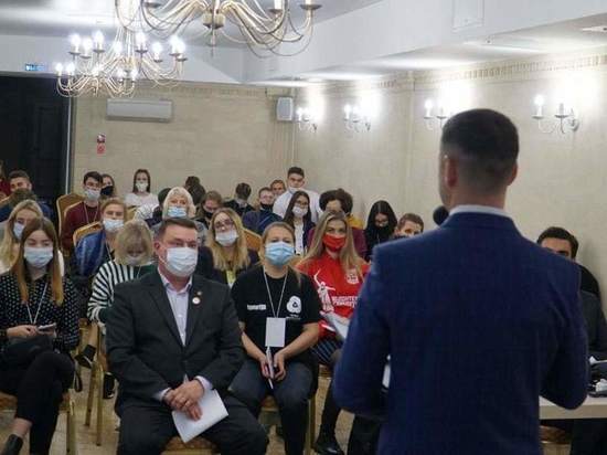 Смоленские волонтеры приняли участие в Российско-Белорусском форуме детей и молодежи