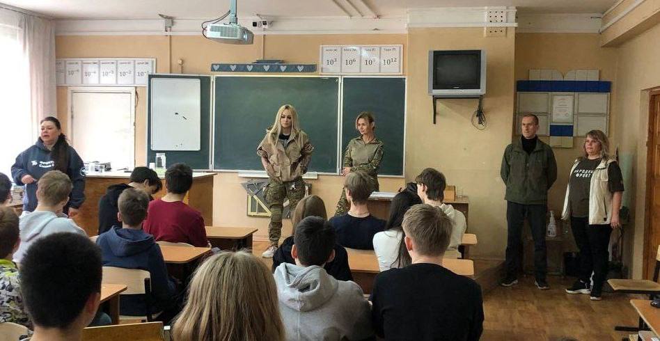 В Иваново прошел урок мужества с Натальей Хим и Линой Корсак