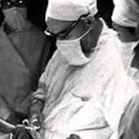 Первая в мире операция по пересадке почки человеку