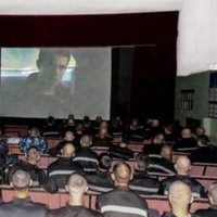 Осужденным в Магадане показали патриотические фильмы