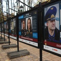 Депутат открыл выставку в Бабушкином парке, посвященную героям «с вечно русскими сердцами»