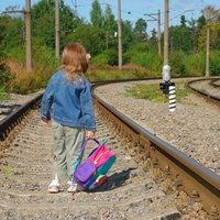 Цикл профилактических лекций "Детская безопасность на железной дороге" в школах Южно-Сахалинска